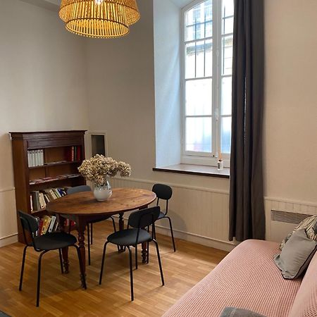 Grand Studio Style Bordelais Dans Le Triangle D'Or Бордо Екстериор снимка