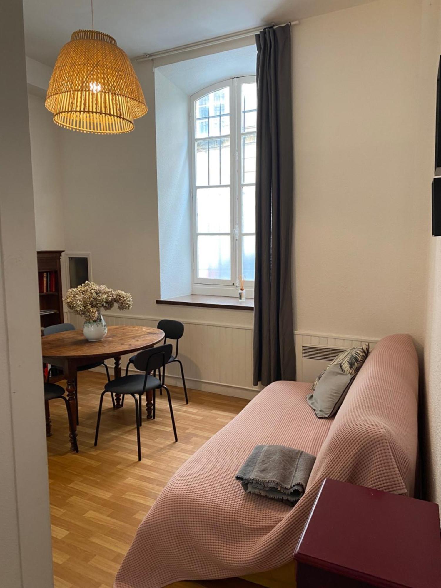 Grand Studio Style Bordelais Dans Le Triangle D'Or Бордо Екстериор снимка